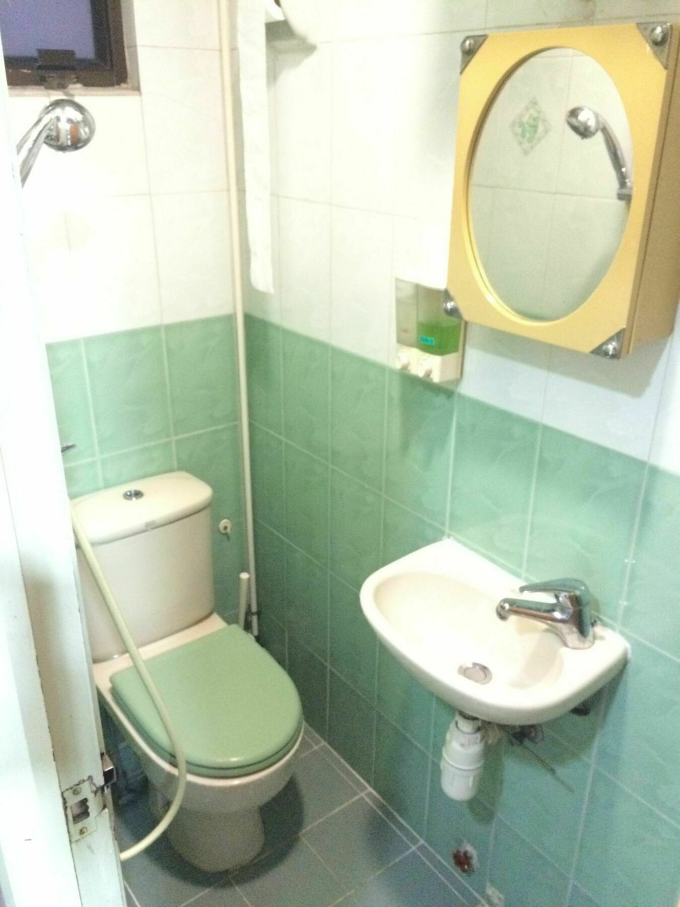 Wing Wah Hostel Цзюлун Экстерьер фото