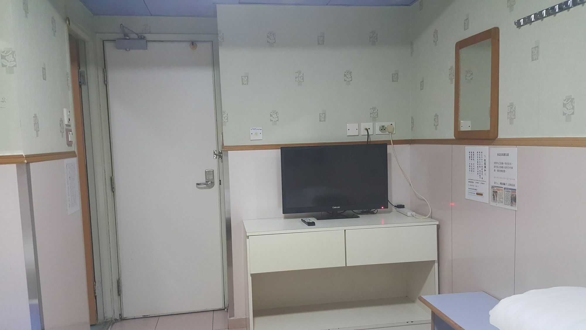 Wing Wah Hostel Цзюлун Экстерьер фото